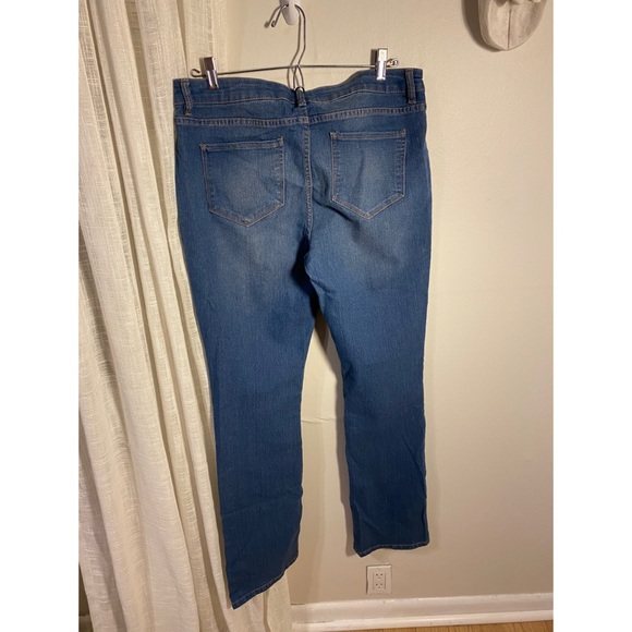 Blue Jeans - Picture 2 of 2